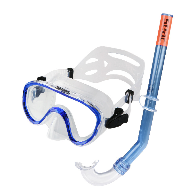 Das Seac Marina Masken- und Schnorchelset für Kinder von ca. 6 bis 10 Jahren mit ergonomischer Maske und Junior-Schnorchel.