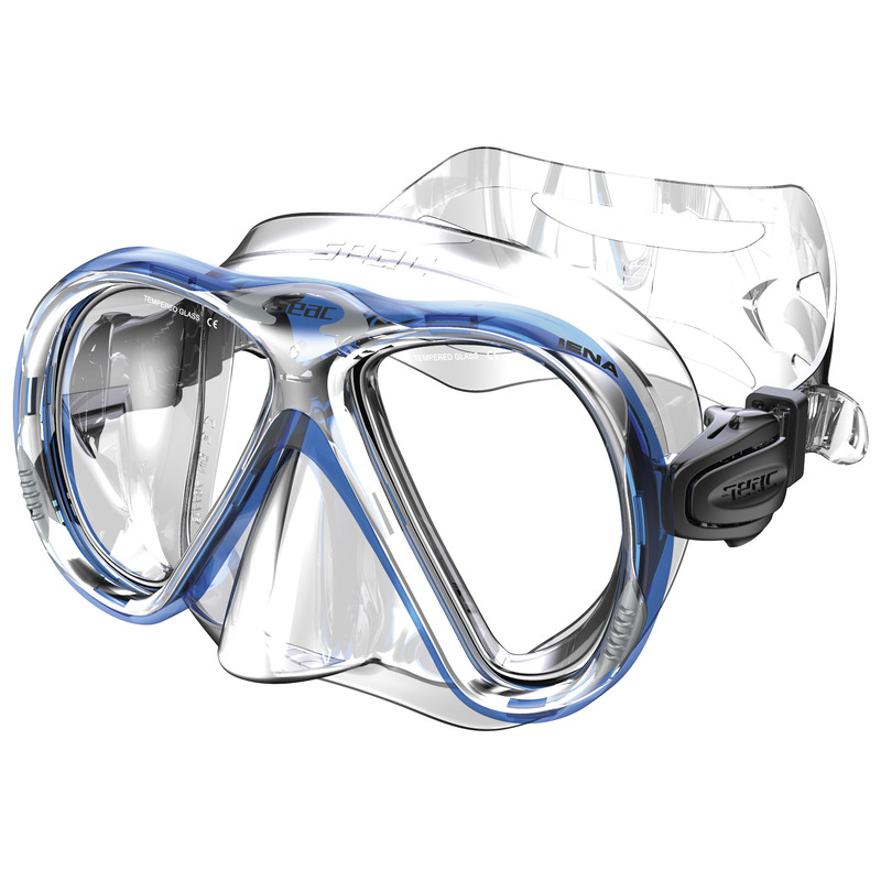 Die Seac Iena Tauchmaske in der Frontansicht. Leichte Zweiglas-Konstruktion aus 3 mm Temperglas mit ergonomischen Drucktasten-Schnallen.