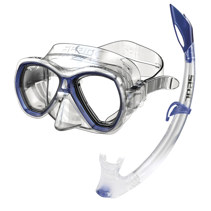 Das Seac Elba MD Valve Masken- und Schnorchelset mit mittelgroßer Zweiglasmaske für schmale Gesichter und Schnorchel mit Ausblasventil.