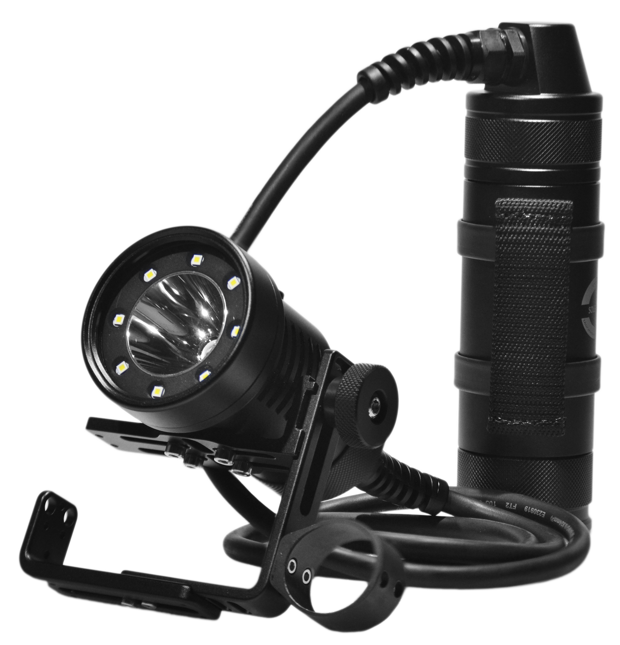 Das komplette System der Oceama Solea Pro Plus Akkutanklampe bestehend aus Dual-Lampenkopf und externem Akkutank.