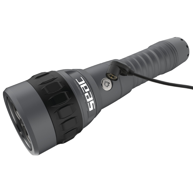Seac i50 Tauchlampe – 2600 Lumen, Zoom und magnetisches USB-Laden